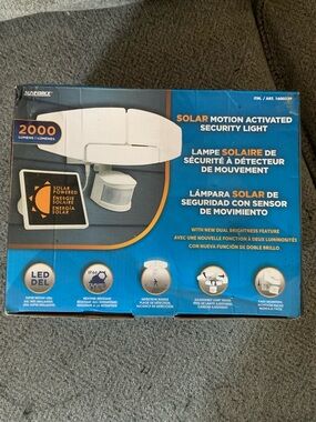 NEW Solar Motion Activated Security Light - White | Sunforce